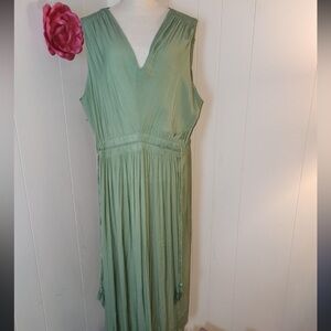 Tahari V-Neck Maxi Dress in Soft Green